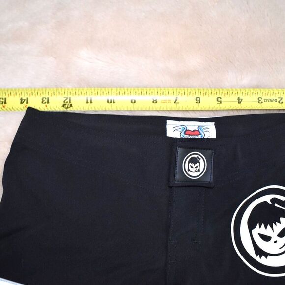 Fighter Girls Deviant Mini Board Black White Shorts Size 3 - Picture 6 of 11